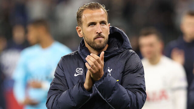 PERTH, AUSTRALIA - JULY 18: Harry Kane of Hotspur acknowledges spectators after being defeated during the pre-season friendly match between Tottenham Hotspur and West Ham United at Optus Stadium on July 18, 2023 in Perth, Australia.