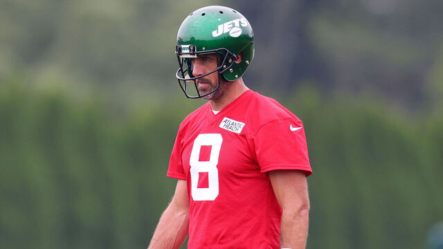 FLORHAM PARK, NEW JERSEY - JULY 20: Aaron Rodgers #8 of the New York Jets run drills during training camp at Atlantic Health Jets Training Center on July 20, 2023 in Florham Park, New Jersey.