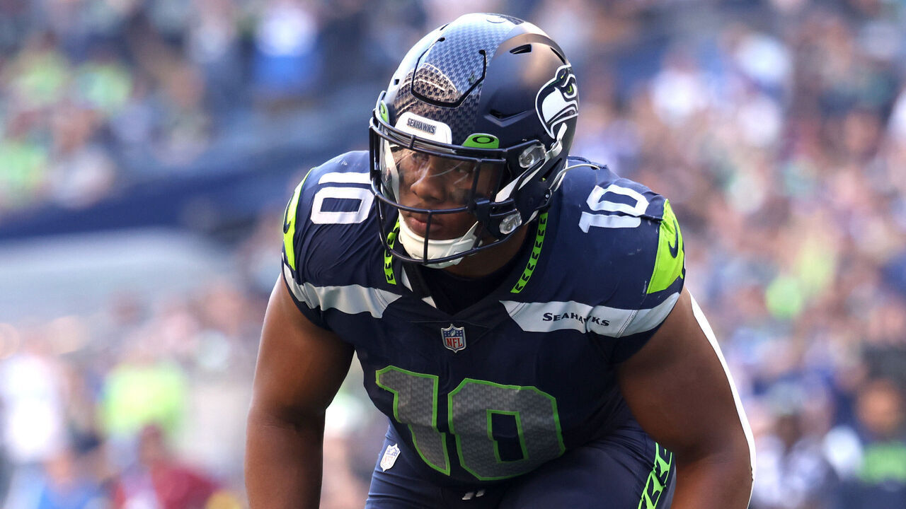 SEATTLE, WA - OCTOBER 16: Uchenna Nwosu #10 of the Seattle Seahawks runs on the field against the Arizona Cardinals at Lumen Field on October 16, 2022 in Seattle, Washington.