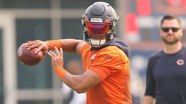 LAKE FOREST, ILLINOIS - JUNE 15: Justin Fields #1 of the Chicago Bears takes part in a drill during minicamp at Halas Hall on June 15, 2023 in Lake Forest, Illinois.