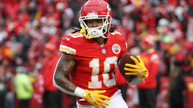 KANSAS CITY, MO - JANUARY 21: Kansas City Chiefs running back Isiah Pacheco (10) carries the ball before an AFC divisional playoff game between the Jacksonville Jaguars and Kansas City Chiefs on January 21, 2023 at GEHA Field at Arrowhead Stadium in Kansas City, MO.