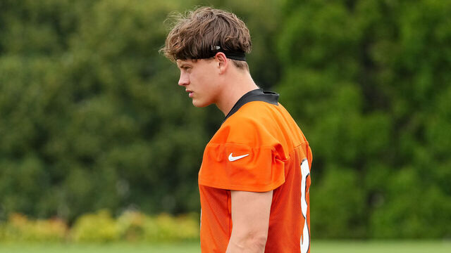 CINCINNATI, OHIO - JULY 26: Joe Burrow #9 of the Cincinnati Bengals participates in a drill during training camp at Kettering Health Practice Fields on July 26, 2023 in Cincinnati, Ohio.