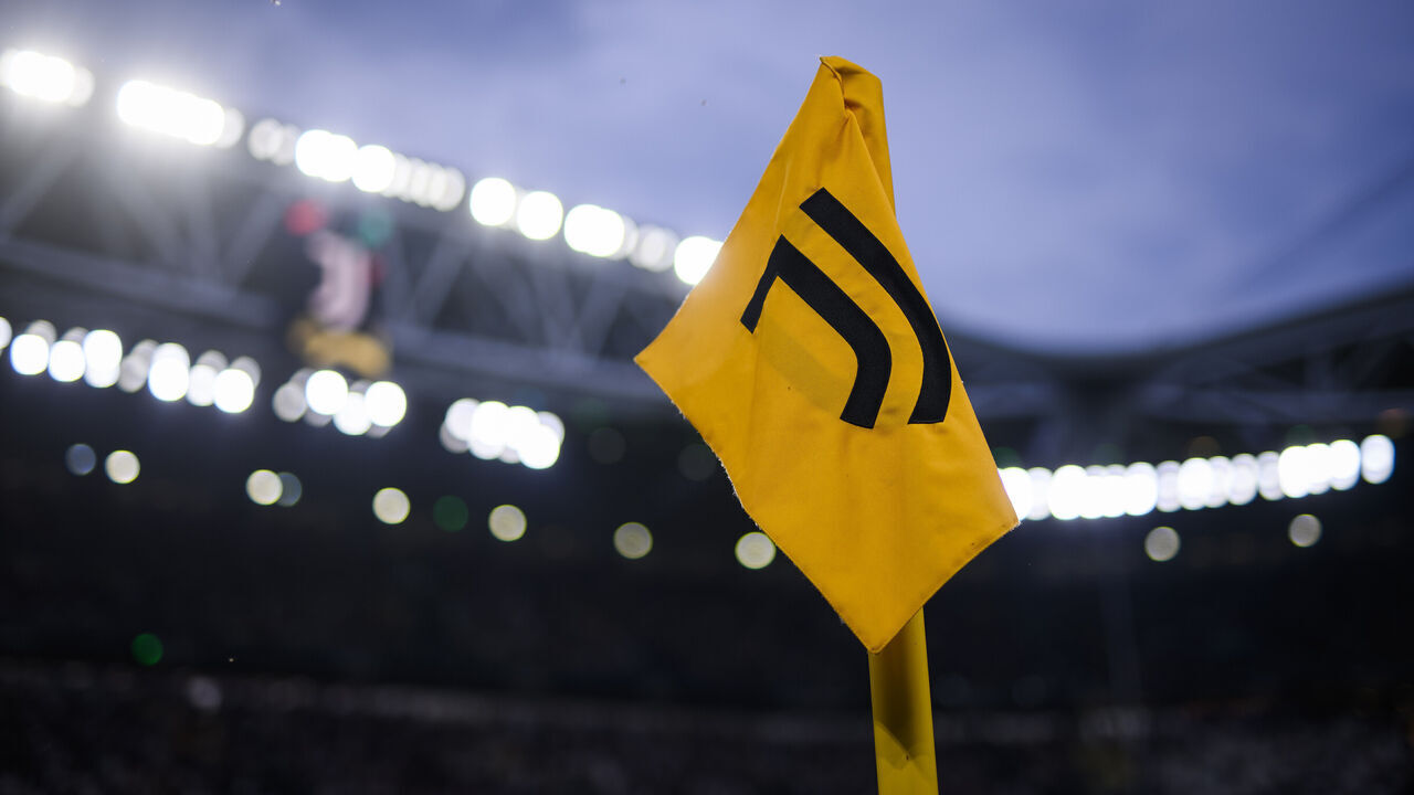 ALLIANZ STADIUM, TURIN, ITALY - 2023/05/28: A corner flag bearing the logo of Juventus FC is seen prior to the Serie A football match between Juventus FC and AC Milan. AC Milan won 1-0 over Juventus FC.