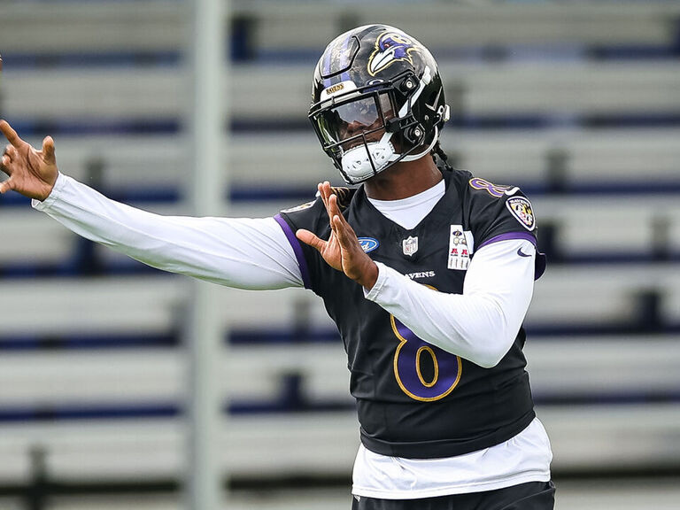 Ravens camp observations: What no wristband means for Lamar Jackson - The  Athletic