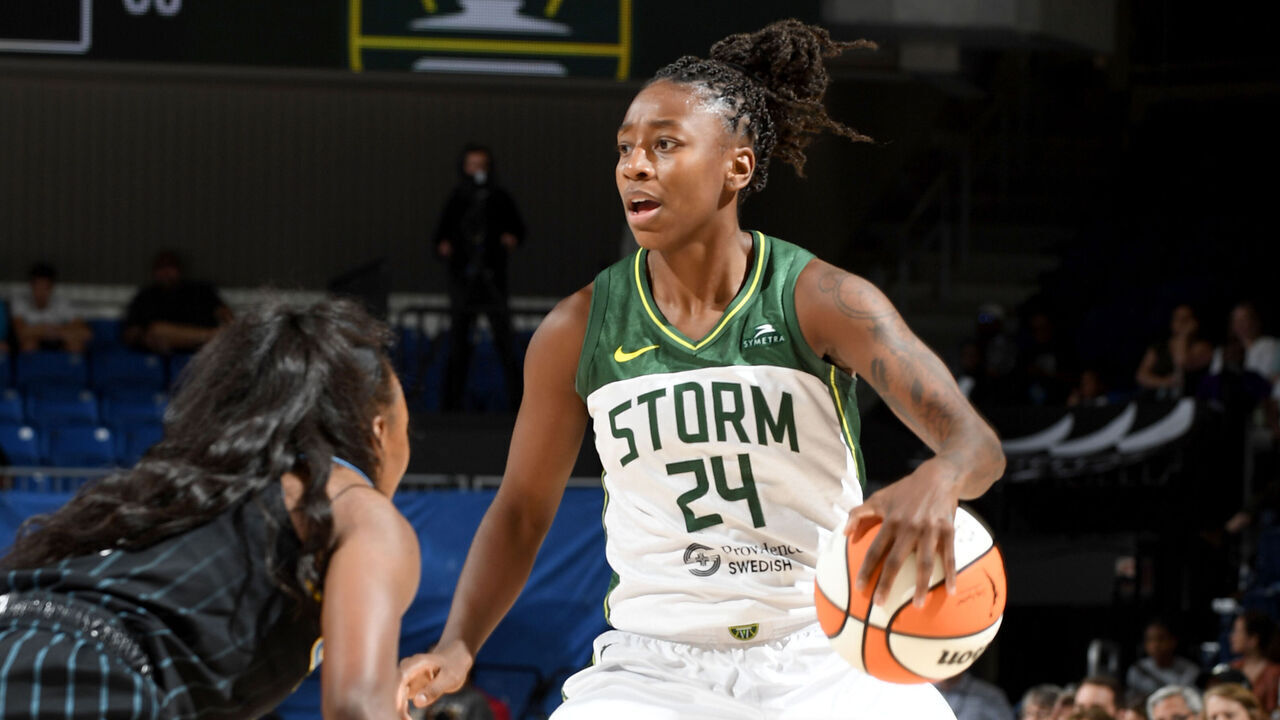 CHICAGO, IL - JULY 28: Jewell Loyd #24 of the Seattle Storm dribbles the ball during the game against the Chicago Sky on July 28, 2023 at the Wintrust Arena in Chicago, IL. Mandatory Copyright Notice: Copyright 2023 NBAE
