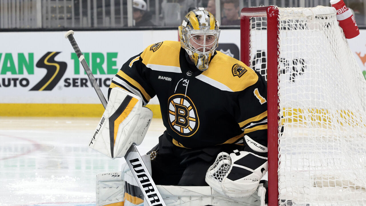 BOSTON, MA - APRIL 06: Boston Bruins goalie Jeremy Swayman (1) holds the short side during a game between the Boston Bruins and the Toronto Maple Leafs on April 6, 2023, at TD Garden in Boston, Massachusetts.