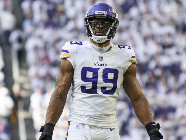 Vikings' Hunter is happy to be over the contract hump, for now