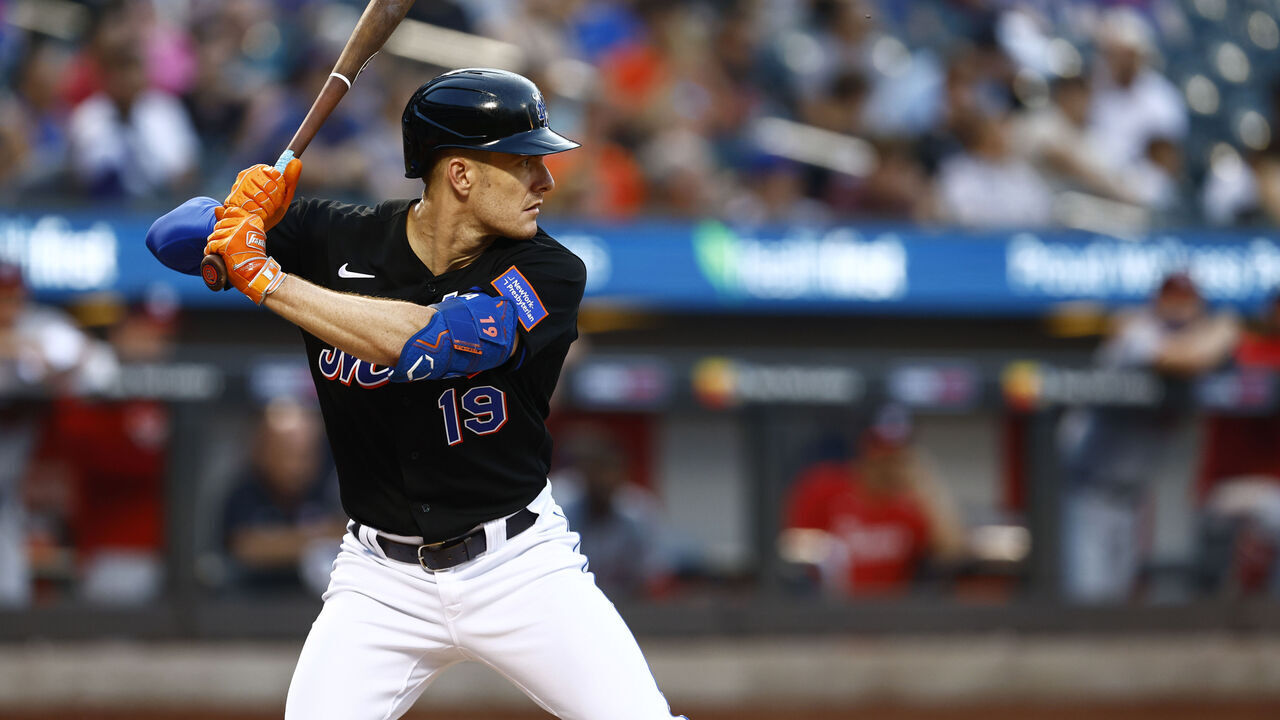 NEW YORK, NEW YORK - JULY 28: Mark Canha #19 of the New York Mets in action against the Washington Nationals during a game at Citi Field on July 28, 2023 in New York City.