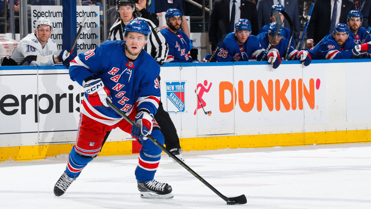NEW YORK, NEW YORK - APRIL 05: Vladimir Tarasenko #91 of the New York Rangers skates with the puck against the Tampa Bay Lightning at Madison Square Garden on April 5, 2023 in New York City.