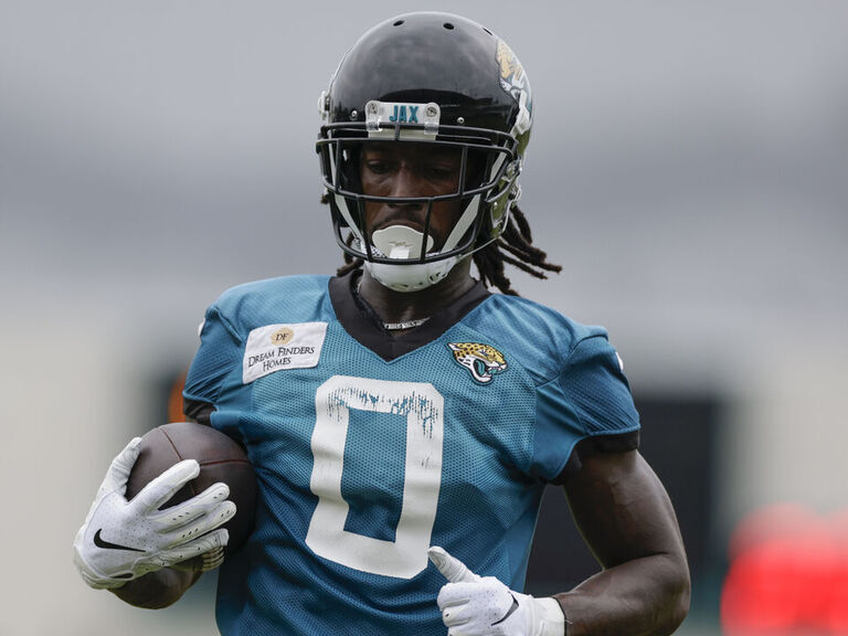 Jaguars WR Calvin Ridley nursing a sore toe and will be limited in