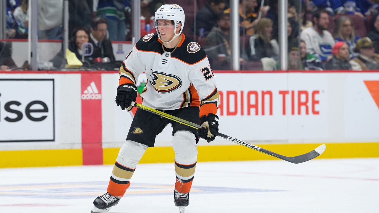 VANCOUVER, BC - MARCH 08: Anaheim Ducks center Isac Lundestrom (21) skates up ice during their NHL game against the Vancouver Canucks at Rogers Arena on March 8, 2023 in Vancouver, British Columbia, Canada.