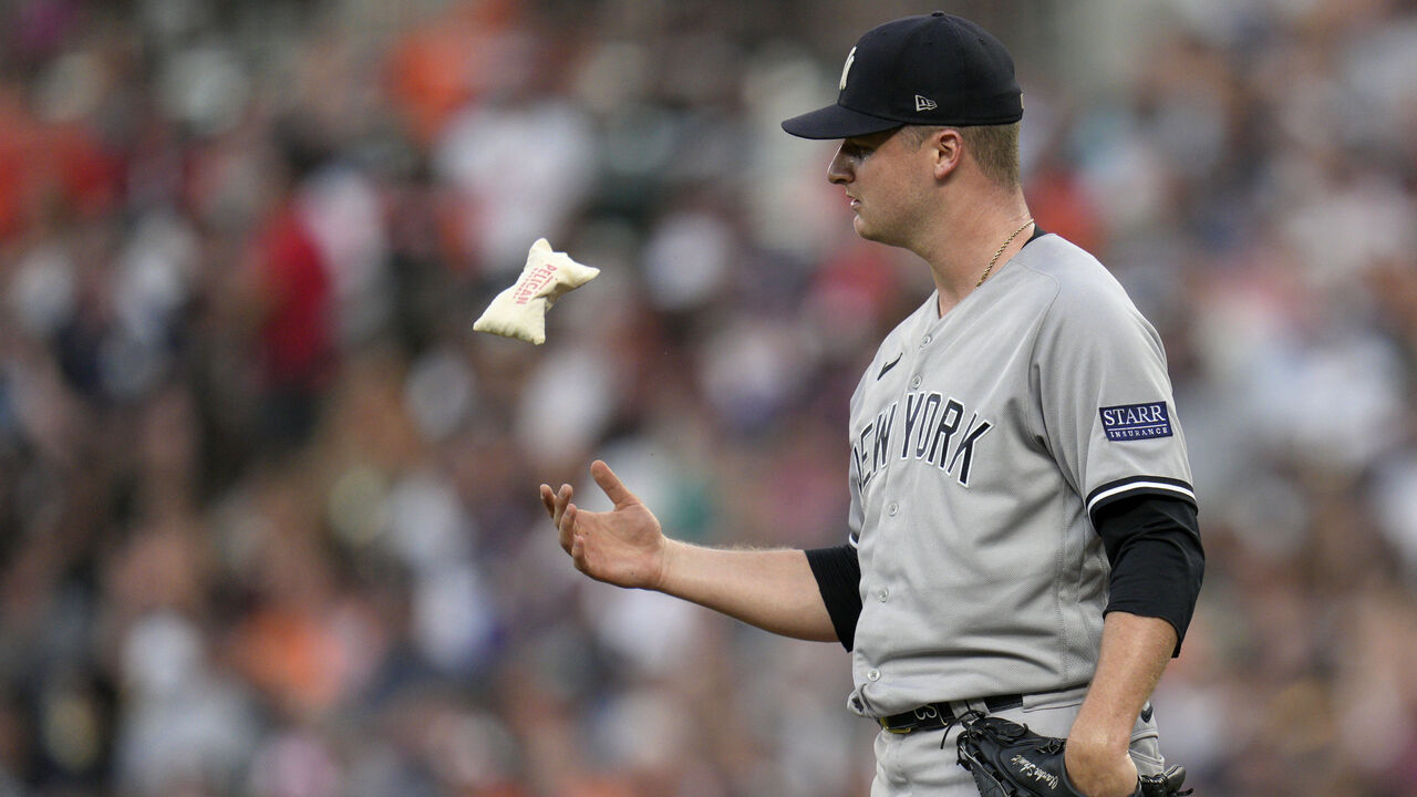 Yankees' charter to Florida flown by father of New York pitcher Clarke  Schmidt