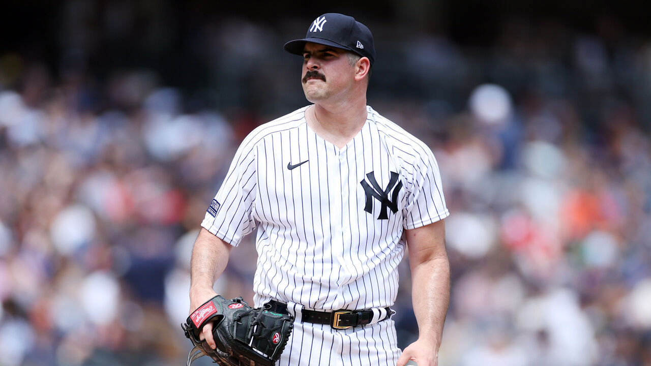 Yankees pitcher Carlos Rodon leaves his start against the Astros