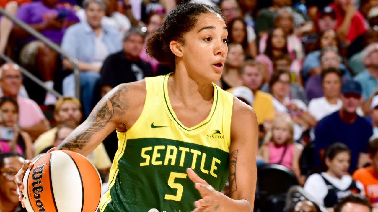 PHOENIX, AZ - AUGUST 5: Gabby Williams #5 of the Seattle Storm dribbles the ball during the game against the Phoenix Mercury on August 5, 2023 at Footprint Center in Phoenix, Arizona. Mandatory Copyright Notice: Copyright 2023 NBAE