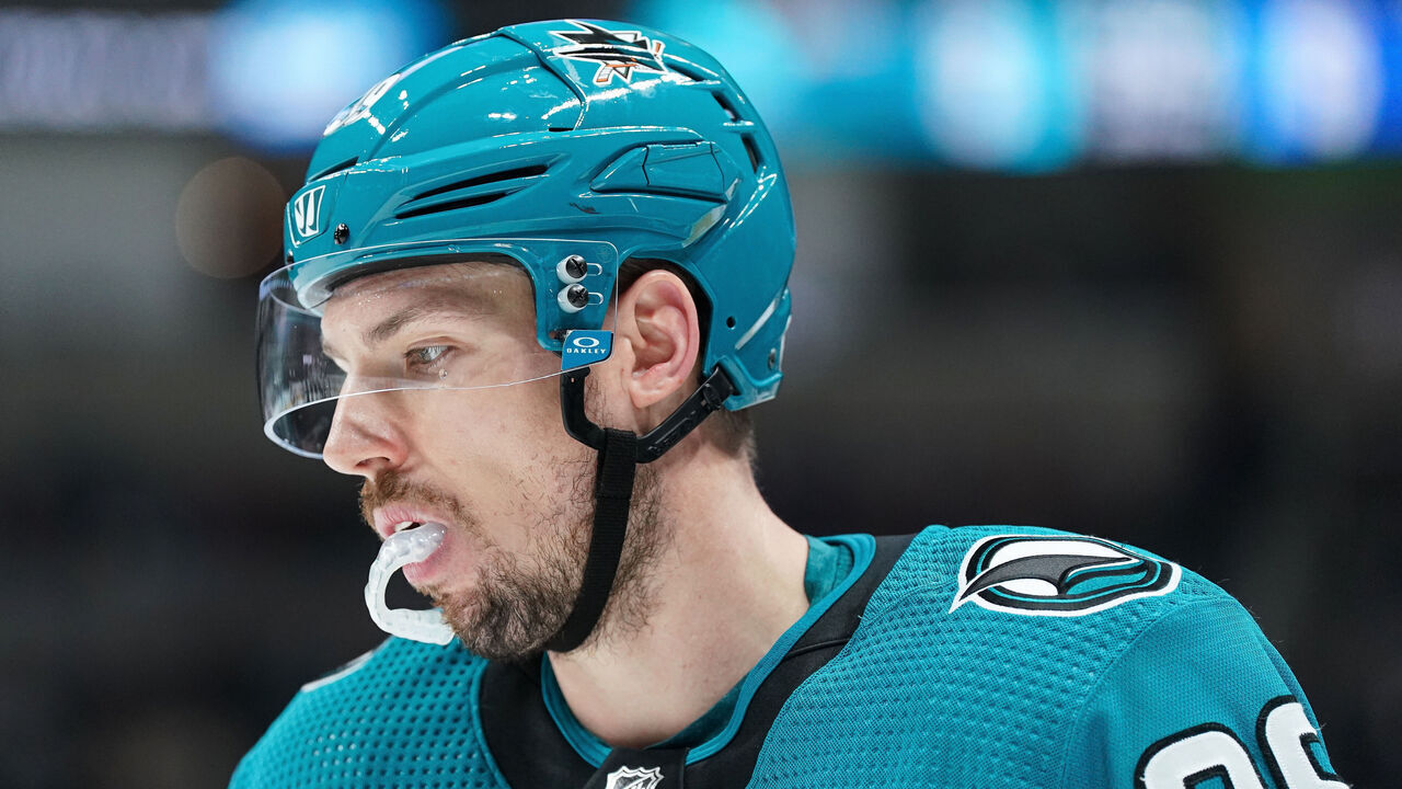SAN JOSE, CA - MARCH 2: Logan Couture #39 of the San Jose Sharks looks down at the ice between plays against the St. Louis Blues at SAP Center on March 2, 2023 in San Jose, California.