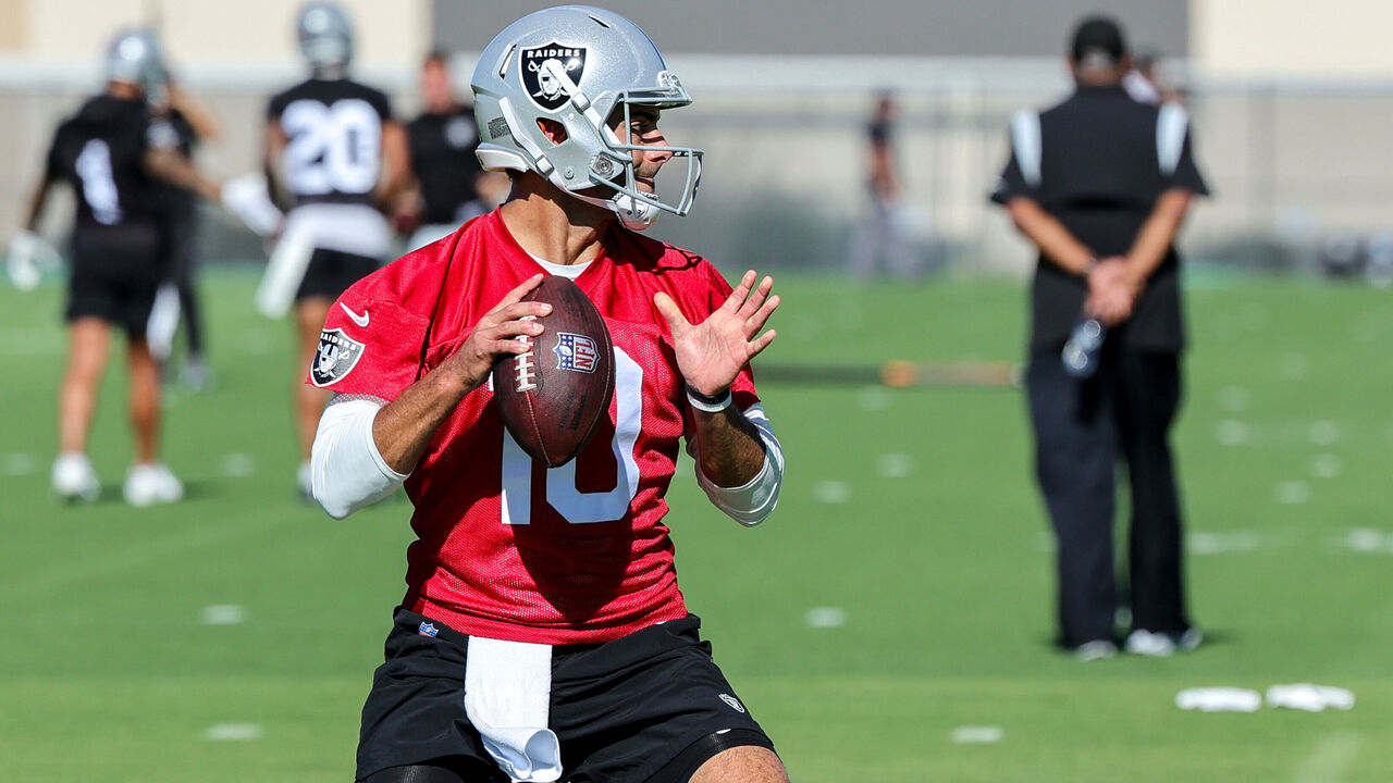 Raiders QB Jimmy Garoppolo sharp in practice against former 49ers teammates  - The San Diego Union-Tribune