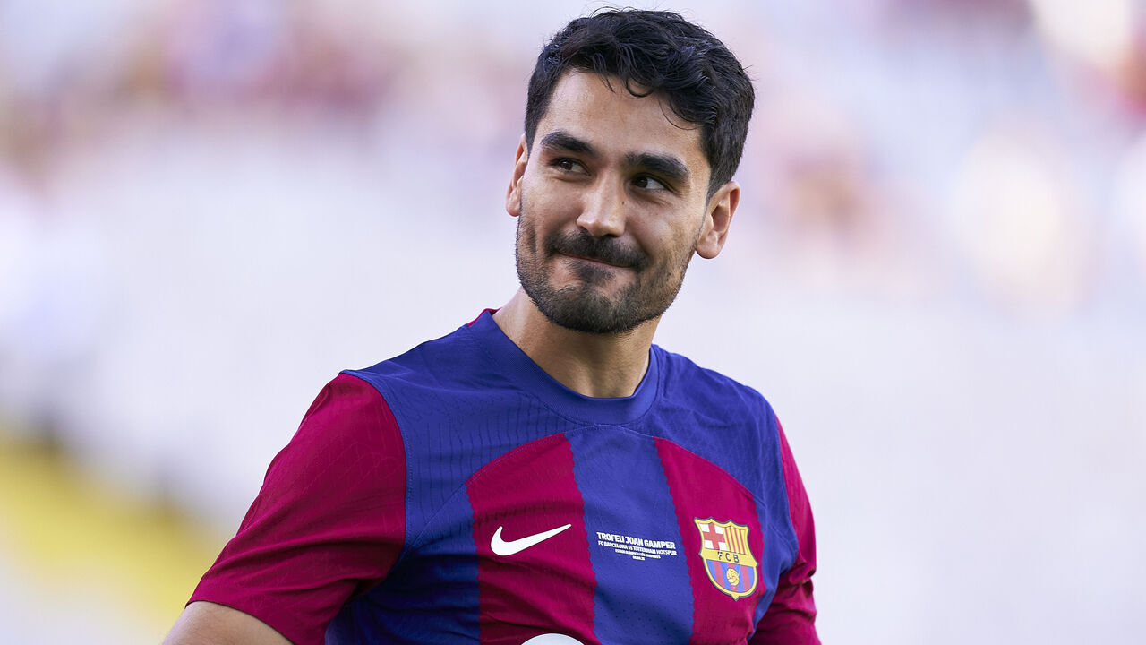 BARCELONA, SPAIN - AUGUST 08: Ilkay Gundogan of FC Barcelona comes onto the pitch prior to the Joan Gamper Trophy match between FC Barcelona and Tottenham Hotspur at Estadi Olimpic Lluis Companys on August 08, 2023 in Barcelona, Spain.