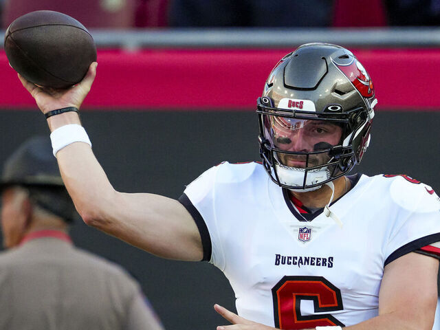 Mayfield outplays Trask as Bucs lose to Steelers in preseason