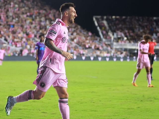 Messi plays entire game for Inter Miami in a 1-0 loss as Charlotte