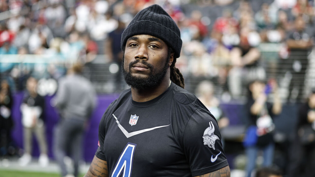 LAS VEGAS, NEVADA - FEBRUARY 05: LAS VEGAS, NEVADA - FEBRUARY 05: NFC running back Dalvin Cook #4 of the Minnesota Vikings looks on during an NFL Pro Bowl football game at Allegiant Stadium on February 05, 2023 in Las Vegas, Nevada.