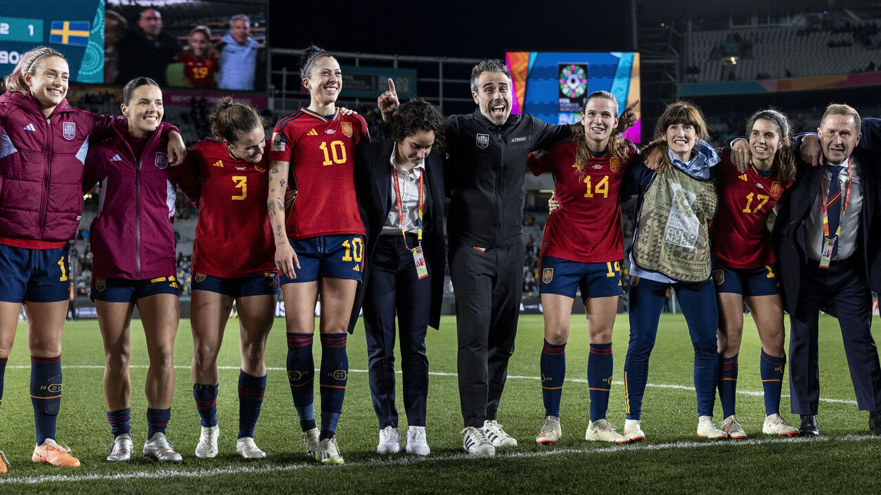AUCKLAND, NEW ZEALAND - AUGUST 15: Jorge Vilda, Head Coach of Spain, congratulates players in the huddle after the team’s 2-1 victory and advance to the final following the FIFA Women's World Cup Australia & New Zealand 2023 Semi Final match between Spain and Sweden at Eden Park on August 15, 2023 in Auckland / Tāmaki Makaurau, New Zealand.