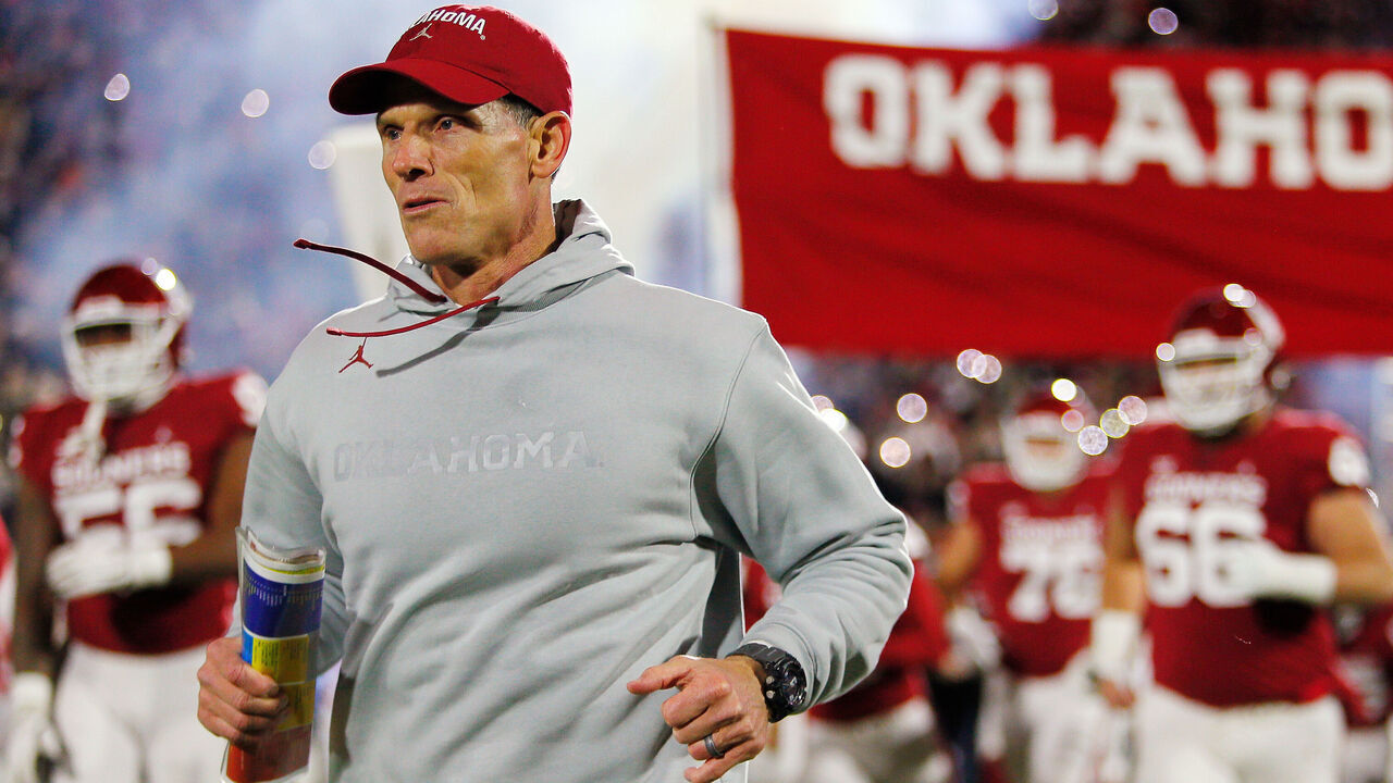 NORMAN, OK - NOVEMBER 19: Head coach Brent Venables of the Oklahoma Sooners takes the field with his team for Bedlam against the Oklahoma State Cowboys during Bedlam at Gaylord Family Oklahoma Memorial Stadium on November 19, 2022 in Norman, Oklahoma. The Sooners won 28-13.