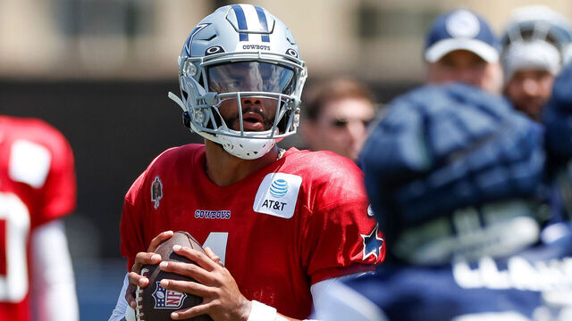 OXNARD, CA - AUGUST 15: Dallas Cowboys quarterback Dak Prescott (4) looks for an open receiver during the team's training camp at Marriott Residence Inn at River Ridge on August 15, 2023, in Oxnard, CA.