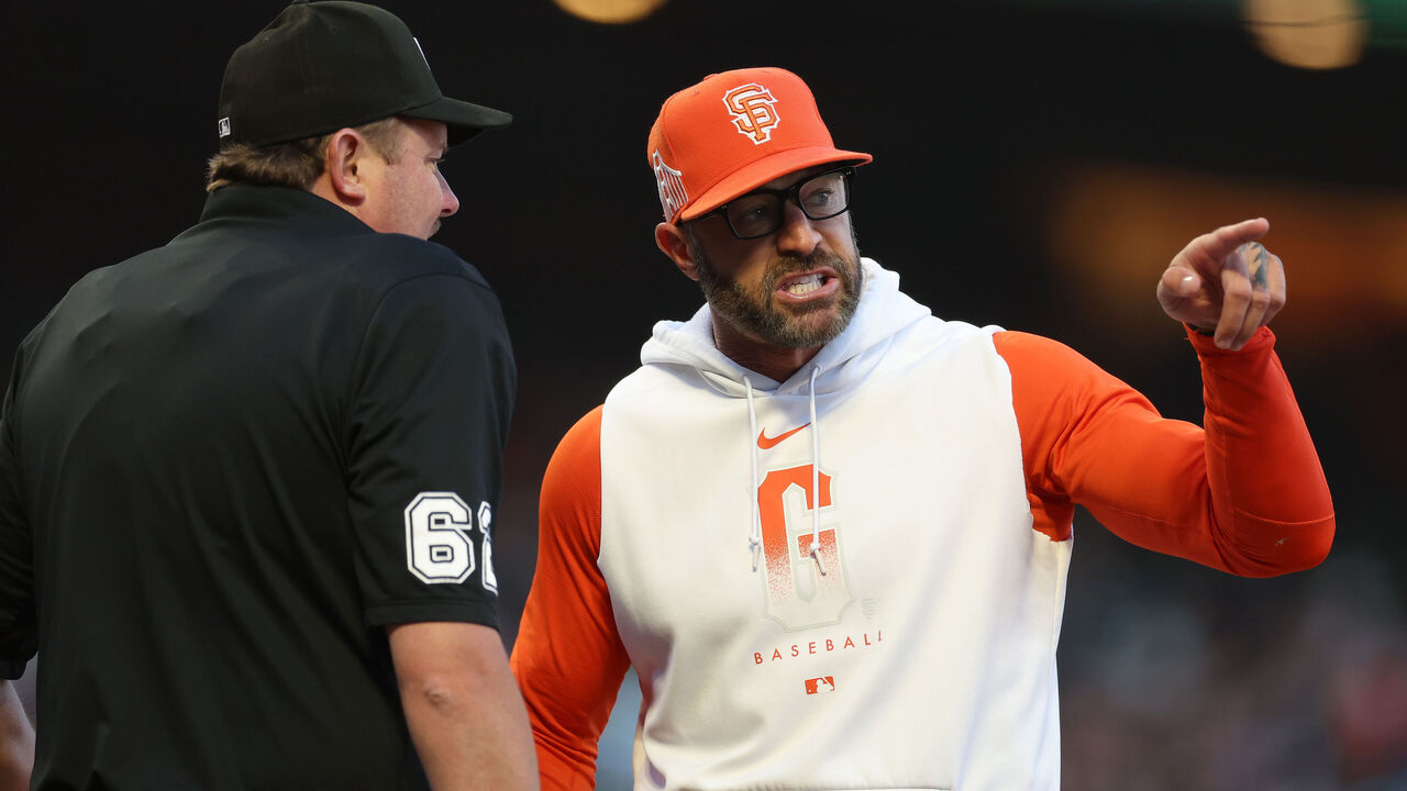 Giants skipper Kapler to serve 1-game suspension for returning to