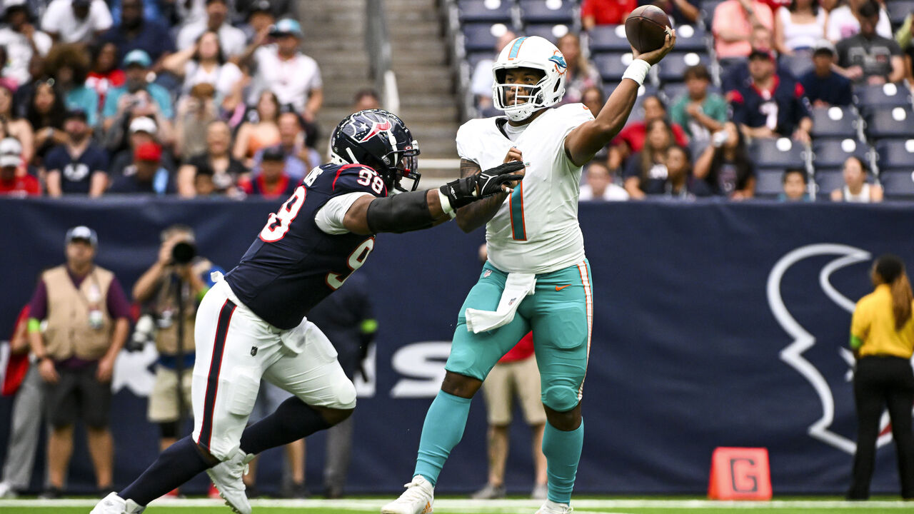 Miami Dolphins' Tua Tagovailoa Has Changed Again (And It's Not Just the  'Stache)