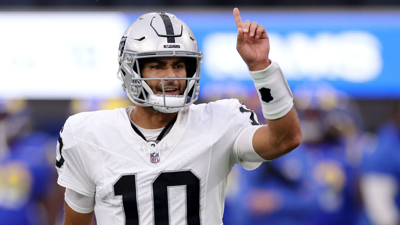 Jimmy Garoppolo looks sharp in his Raiders debut, and Vegas beats the Rams  34-17 - ABC News