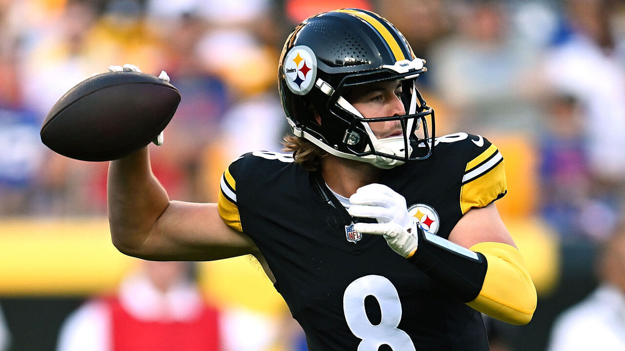 PITTSBURGH, PENNSYLVANIA - AUGUST 19: Kenny Pickett #8 of the Pittsburgh Steelers looks to pass during the first quarter against the Buffalo Bills of a preseason game at Acrisure Stadium on August 19, 2023 in Pittsburgh, Pennsylvania.