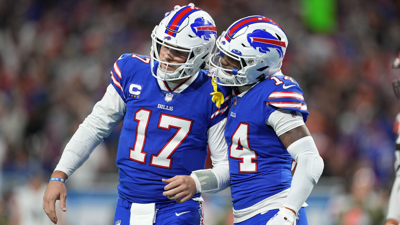 DETROIT, MICHIGAN - NOVEMBER 20: Josh Allen #17 of the Buffalo Bills and Stefon Diggs #14 of the Buffalo Bills celebrate after a touchdown during the second quarter against the Cleveland Browns at Ford Field on November 20, 2022 in Detroit, Michigan.
