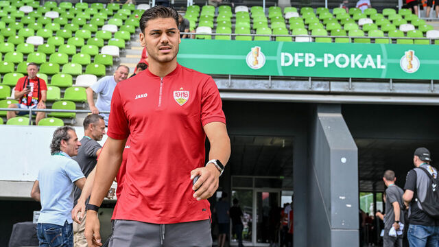 REUTLINGEN, GERMANY - AUGUST 12: Konstantinos Mavropanos of VfB Stuttgart Looks on prior to the DFB cup first round match between TSG Balingen and VfB Stuttgart at Stadion an der Kreuzeiche on August 12, 2023 in Reutlingen, Germany.