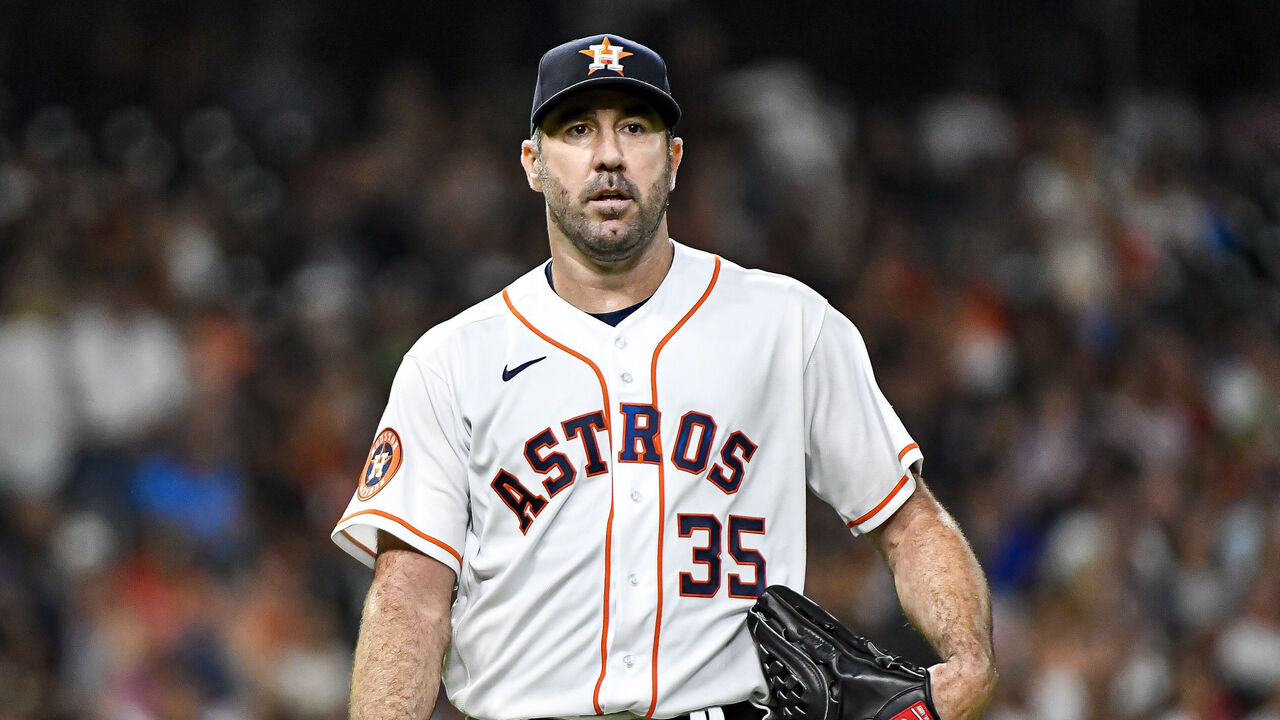 Astros' Justin Verlander tells Red Sox manager to 'f--- off' in