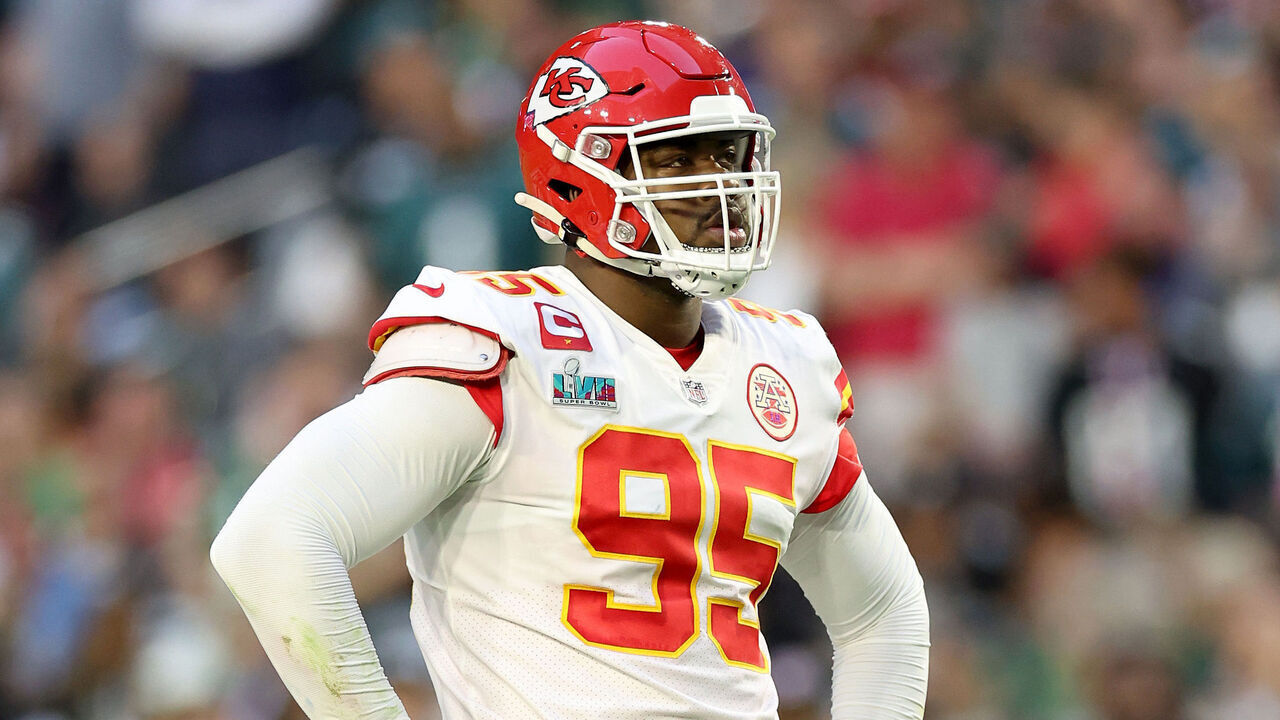 GLENDALE, ARIZONA - FEBRUARY 12: Chris Jones #95 of the Kansas City Chiefs reacts against the Philadelphia Eagles during the second quarter in Super Bowl LVII at State Farm Stadium on February 12, 2023 in Glendale, Arizona.