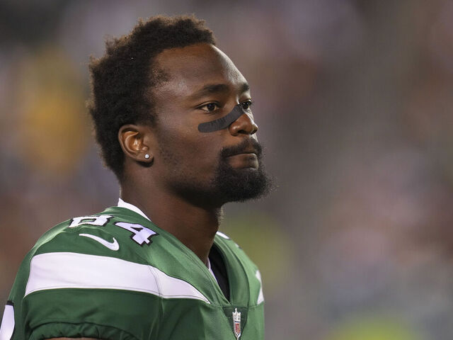 Jets wide receiver Corey Davis announces he's stepping away from football