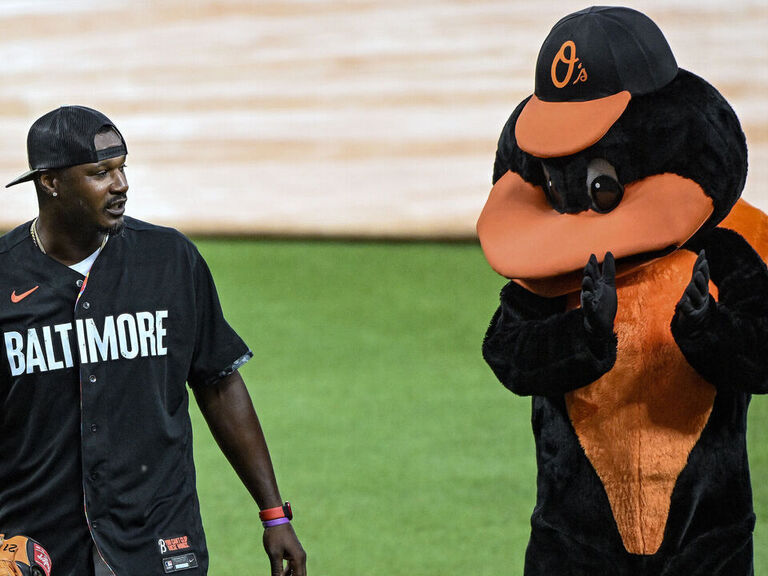 Adam Jones officially retires, passes torch to Orioles' new generation of  players - The Athletic