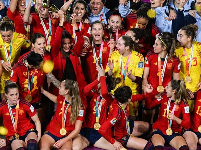 Spain hoists the trophy after winning the 2023 FIFA Women's World