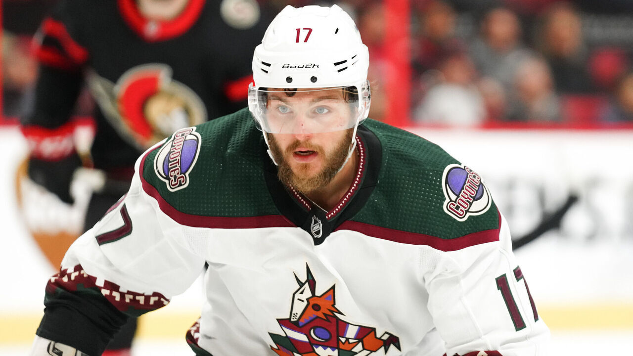 OTTAWA, ON - MARCH 14: Alex Galchenyuk #17 of the Arizona Coyotes skates against the Ottawa Senators at Canadian Tire Centre on March 14, 2022 in Ottawa, Ontario, Canada.