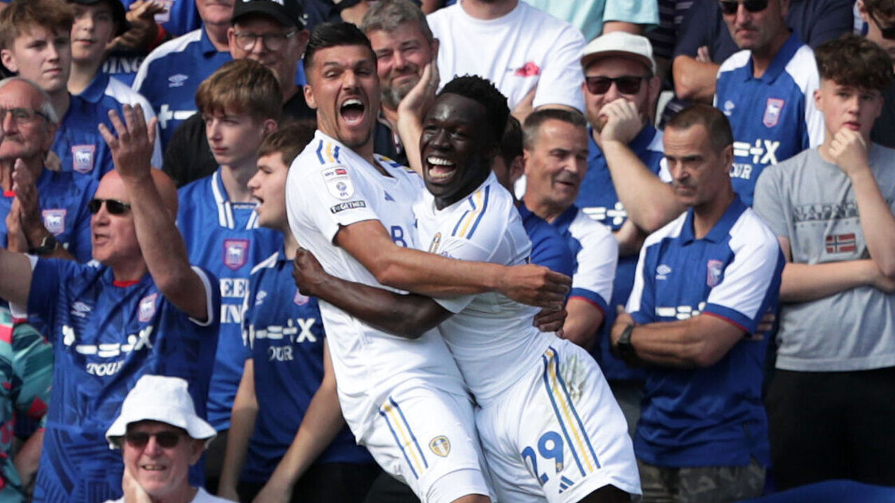 Leeds United's Joel Piroe (left) celebrates with team mate Wilfried Gnonto (right) after scoring scoring his side's third goal during the Sky Bet Championship match at Portman Road, Ipswich. Picture date: Saturday August 26, 2023.