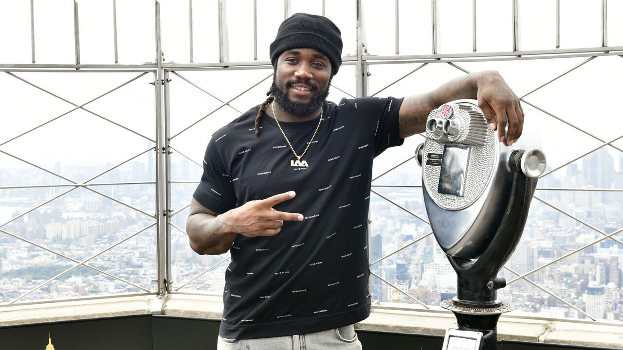 NEW YORK, NEW YORK - AUGUST 28: Dalvin Cook visits the Empire State Building on August 28, 2023 in New York City.