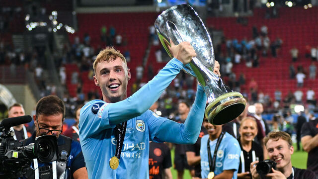 PIRAEUS, GREECE - AUGUST 16: Cole Palmer of Manchester City celebrates with the trophy after the victory during the UEFA Super Cup 2023 match between Manchester City FC and Sevilla FC at Georgios Karaiskakis Stadium on August 16, 2023 in Piraeus, Greece.