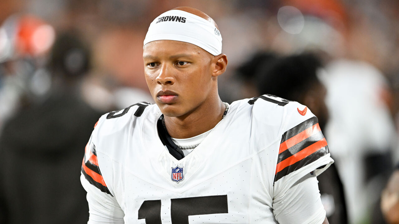 Cardinals QB Josh Dobbs unable to find jersey in team store