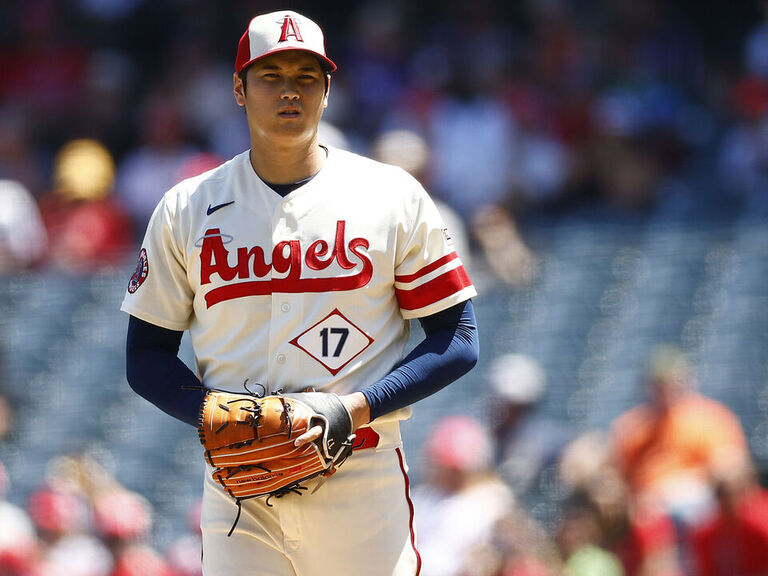 Ohtani to hit in 2025, won't pitch until 2025 after elbow surgery