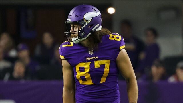 MINNEAPOLIS, MN - NOVEMBER 24: T.J. Hockenson #87 of the Minnesota Vikings readies for the play against the New England Patriots in the second quarter of the game at U.S. Bank Stadium in Minneapolis, Minnesota. The Vikings defeated the Patriots 33-26.