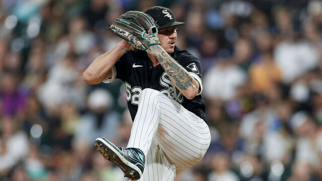CHICAGO, ILLINOIS - AUGUST 9: Mike Clevinger #52 of the Chicago White Sox throws to the plate in the fifth inning during a game against the New York Yankees at Guaranteed Rate Field on August 9, 2023 in Chicago, Illinois.