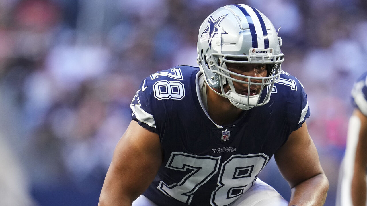 ARLINGTON, TX - OCTOBER 30: Terence Steele #78 of the Dallas Cowboys gets set against the Chicago Bears at AT&T Stadium on October 30, 2022 in Arlington, Texas.