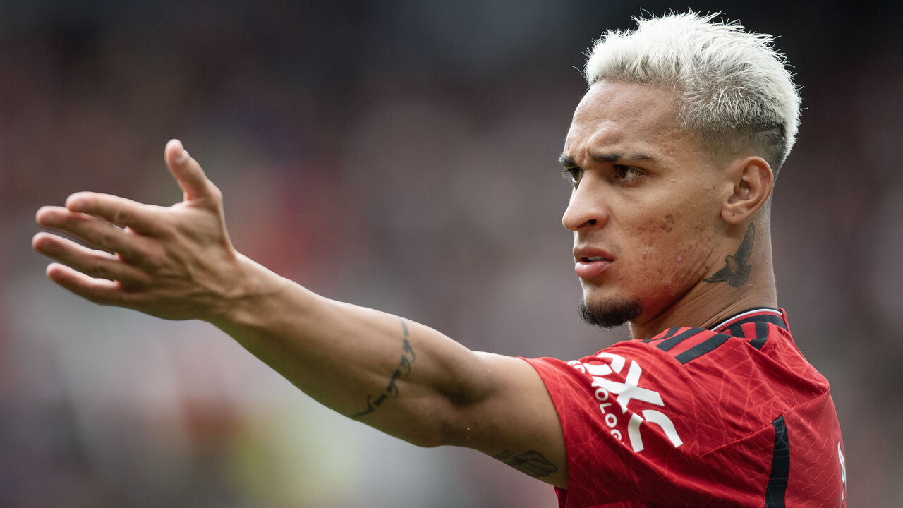 MANCHESTER, ENGLAND - AUGUST 26: Antony of Manchester United during the Premier League match between Manchester United and Nottingham Forest at Old Trafford on August 26, 2023 in Manchester, England.