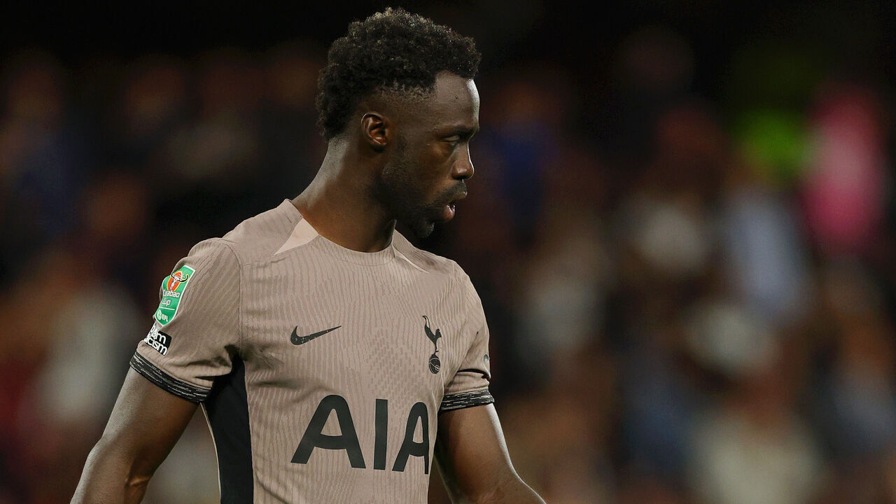 LONDON, ENGLAND - AUGUST 29: Davinson Sanchez of Tottenham Hotspur looks dejected after missing their team's third penalty in the penalty shoot out during the Carabao Cup Second Round match between Fulham and Tottenham Hotspur at Craven Cottage on August 29, 2023 in London, England.