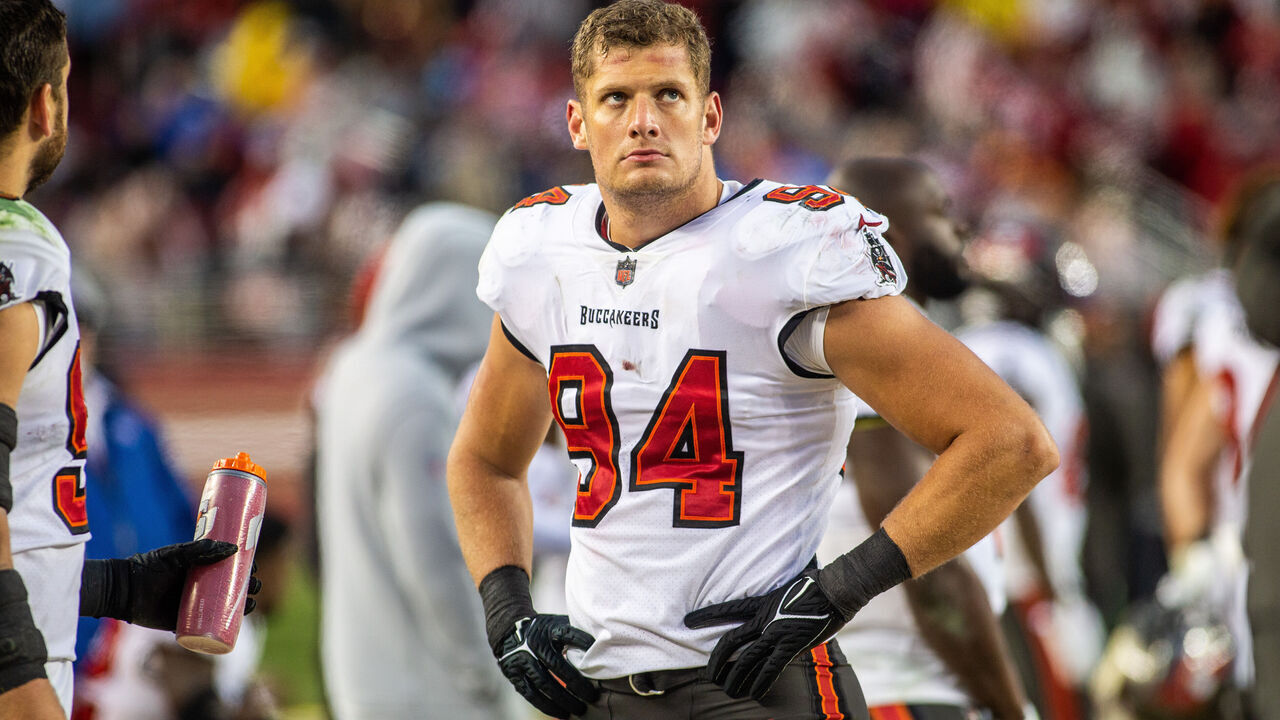 SANTA CLARA, CA - DECEMBER 11: Tampa Bay Buccaneers outside linebacker Carl Nassib (94) on the sidelines in the fourth quarter of an NFL game between the San Francisco 49ers and Tampa Bay Buccaneers on December 11, 2022, at Levis Stadium, in Santa Clara, CA.